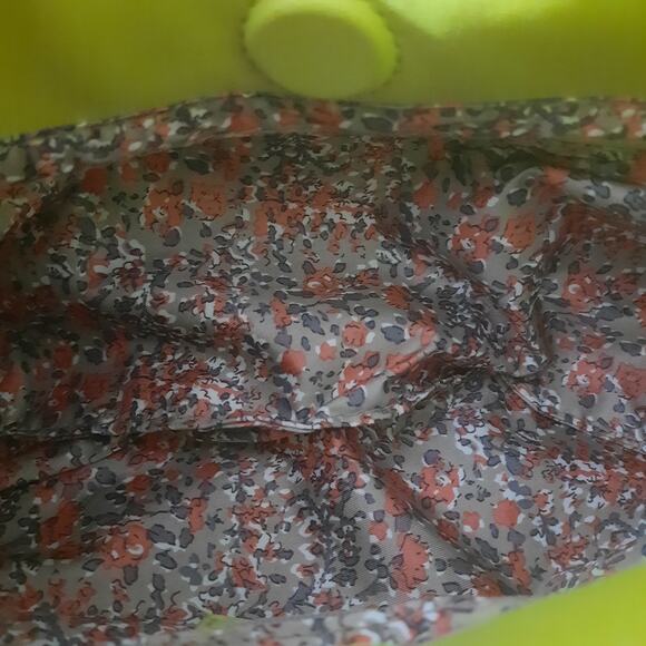 Isabelle Womens Vegan Lime Green Short Handle Ruched Hobo Bag NWT - Picture 4 of 5